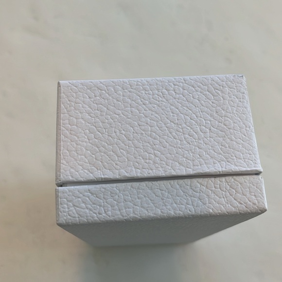 Dior white sunglasses storage box - Authentic - Picture 3 of 8